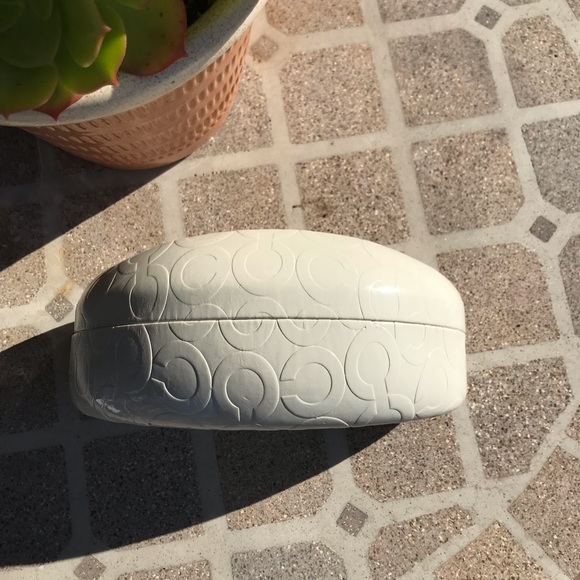 Coach Sunglasses Case - Picture 4 of 6